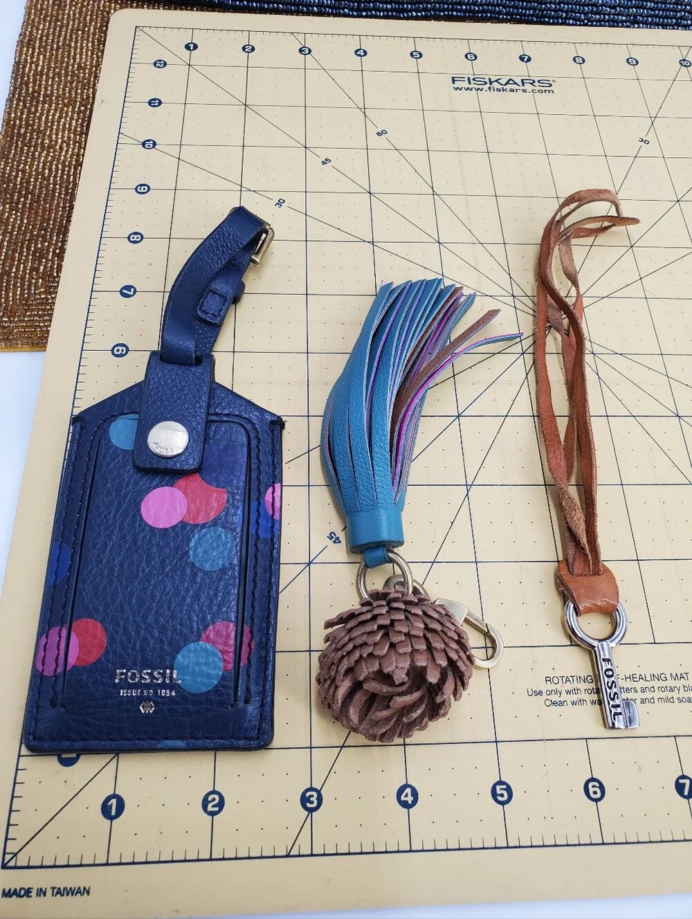 Fossil Collection set of 3 stylish accessories. (J1)